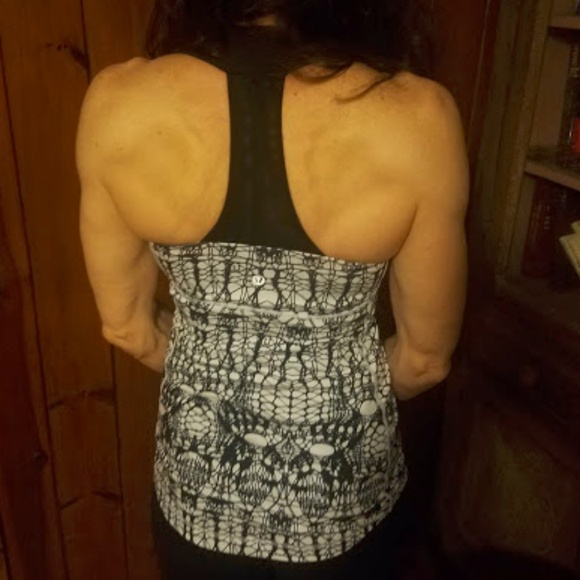 Lululemon Scoop Neck Tank Sz 6 - Picture 2 of 4